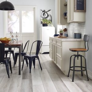 Farmhouse kitchen vinyl floring | Dolphin Carpet & Tile